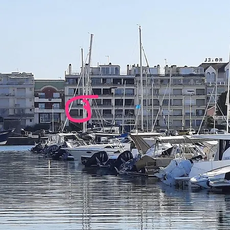Apartament Sea View, Port Arcachon, Parking